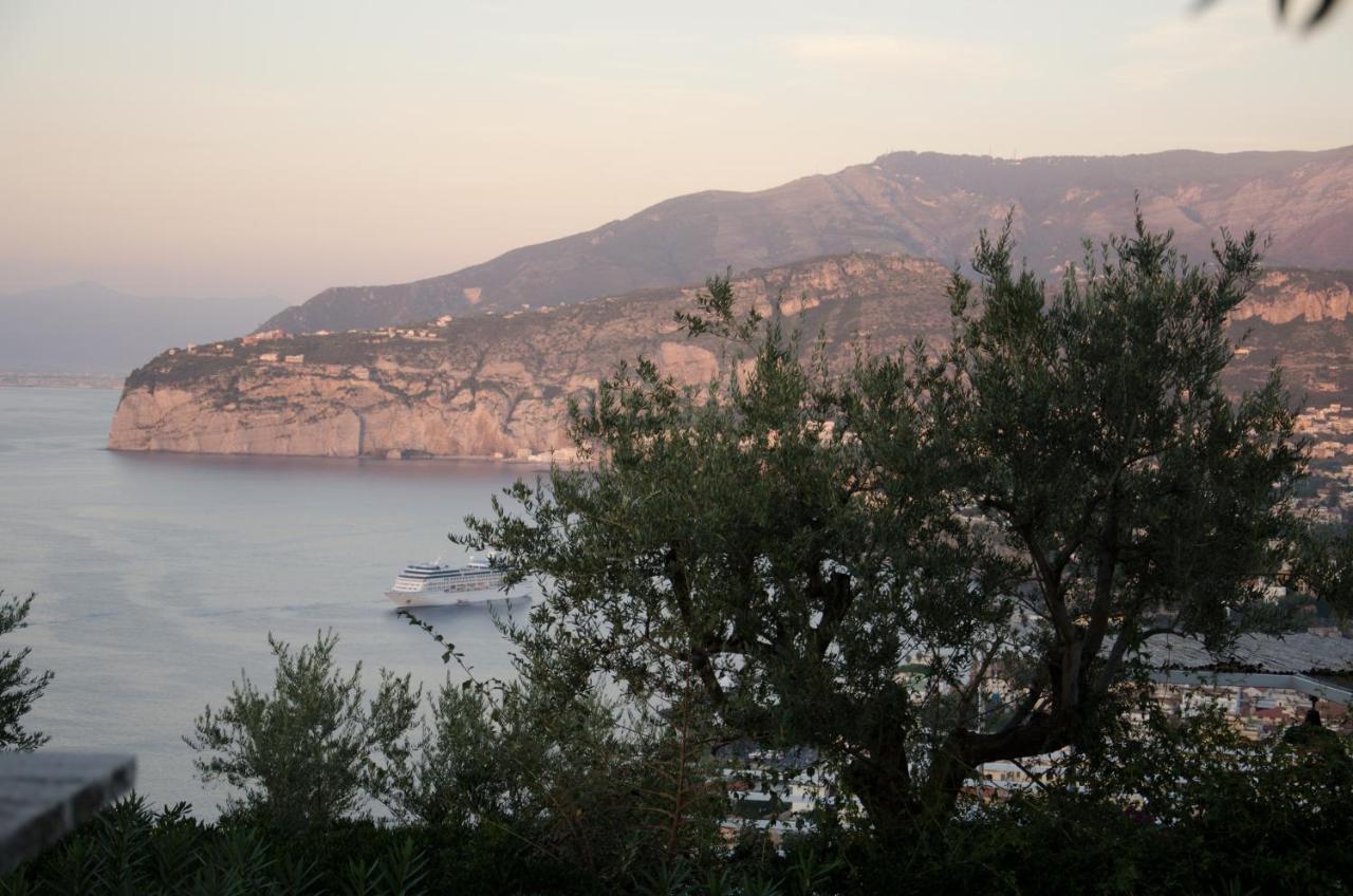 Grand Hotel Aminta Sorrento Kültér fotó