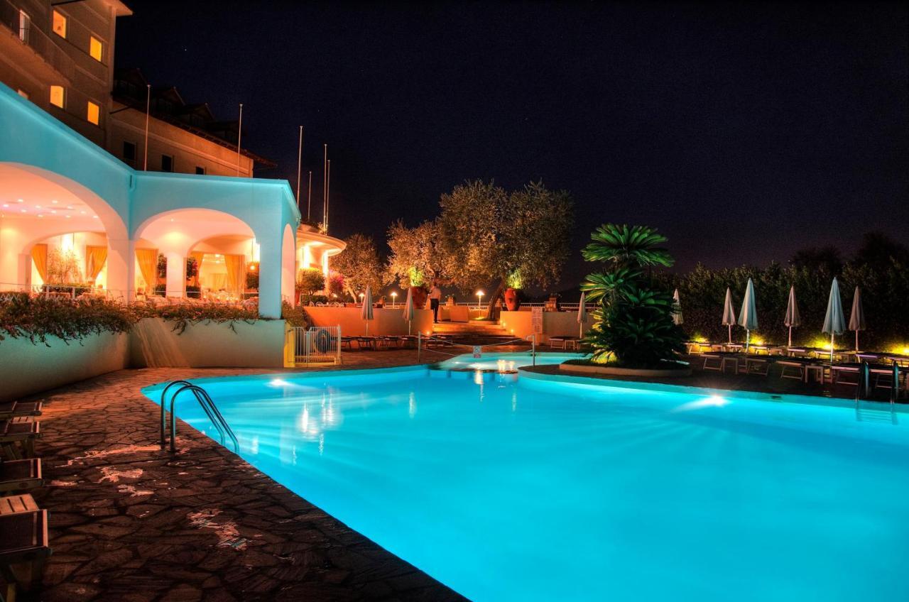 Grand Hotel Aminta Sorrento Kültér fotó