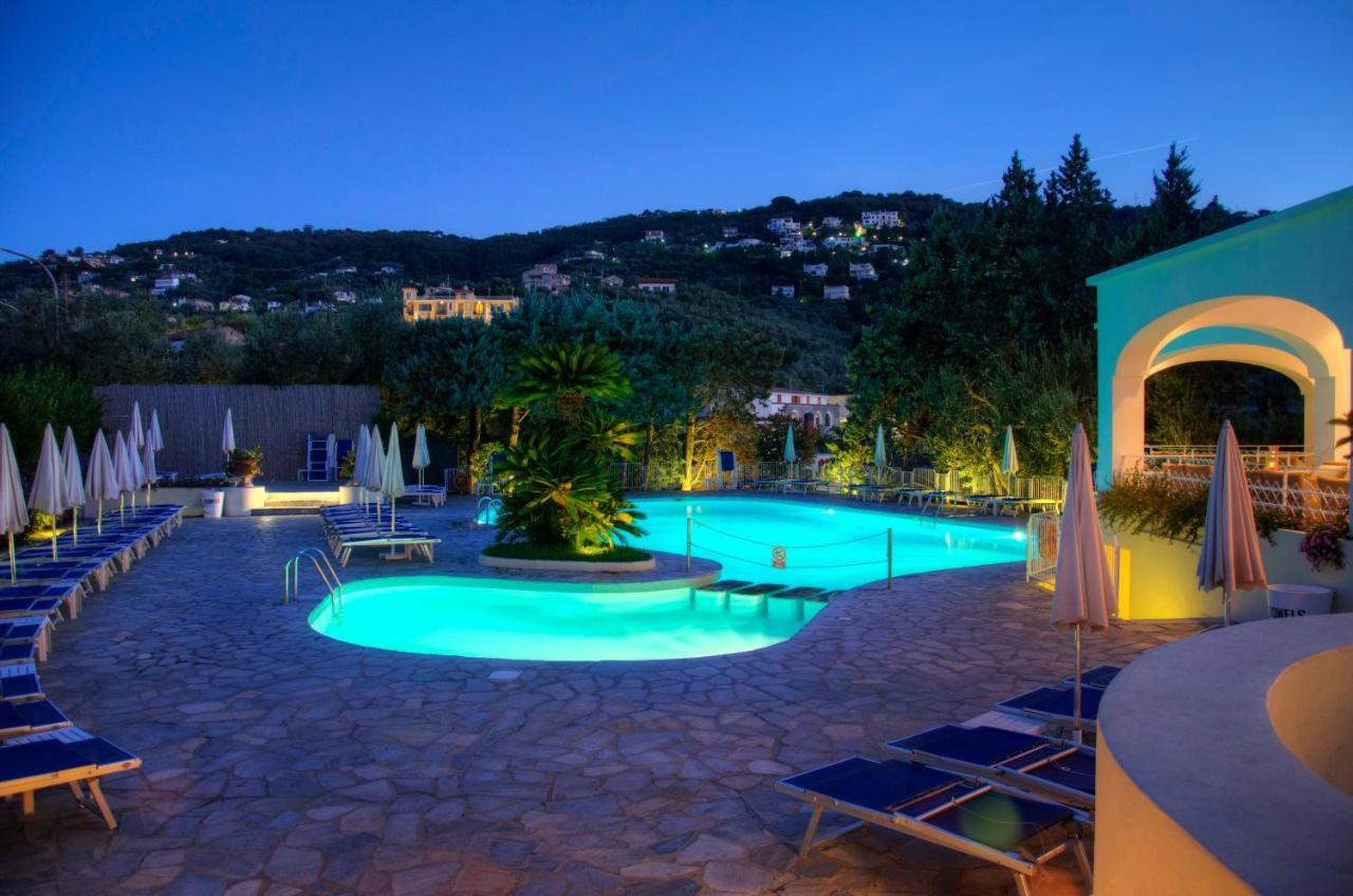 Grand Hotel Aminta Sorrento Kültér fotó